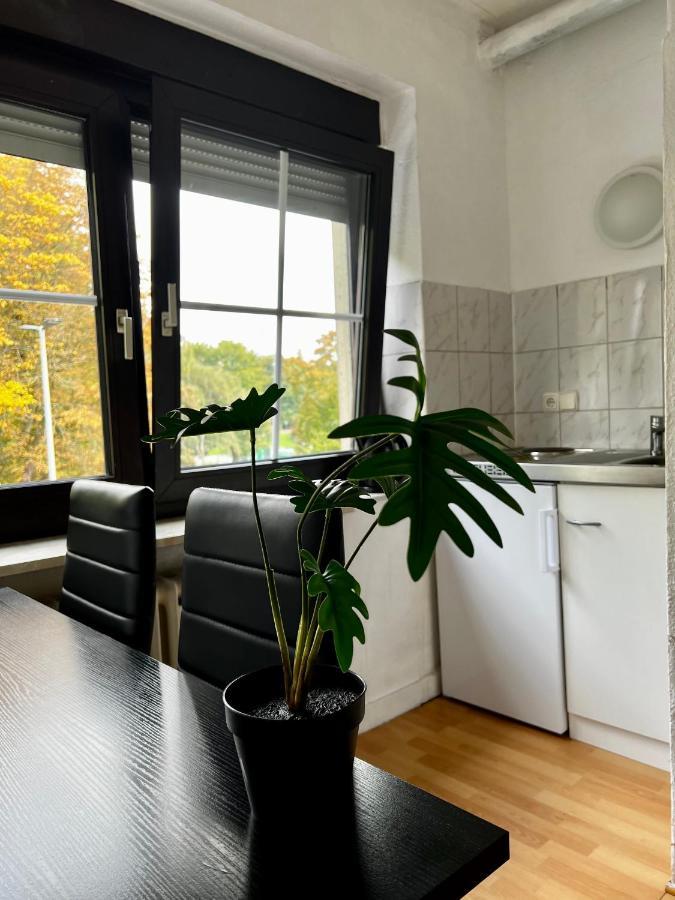 Moebliertes Wohnung Am Geroweiher Moenchengladbach Exterior foto