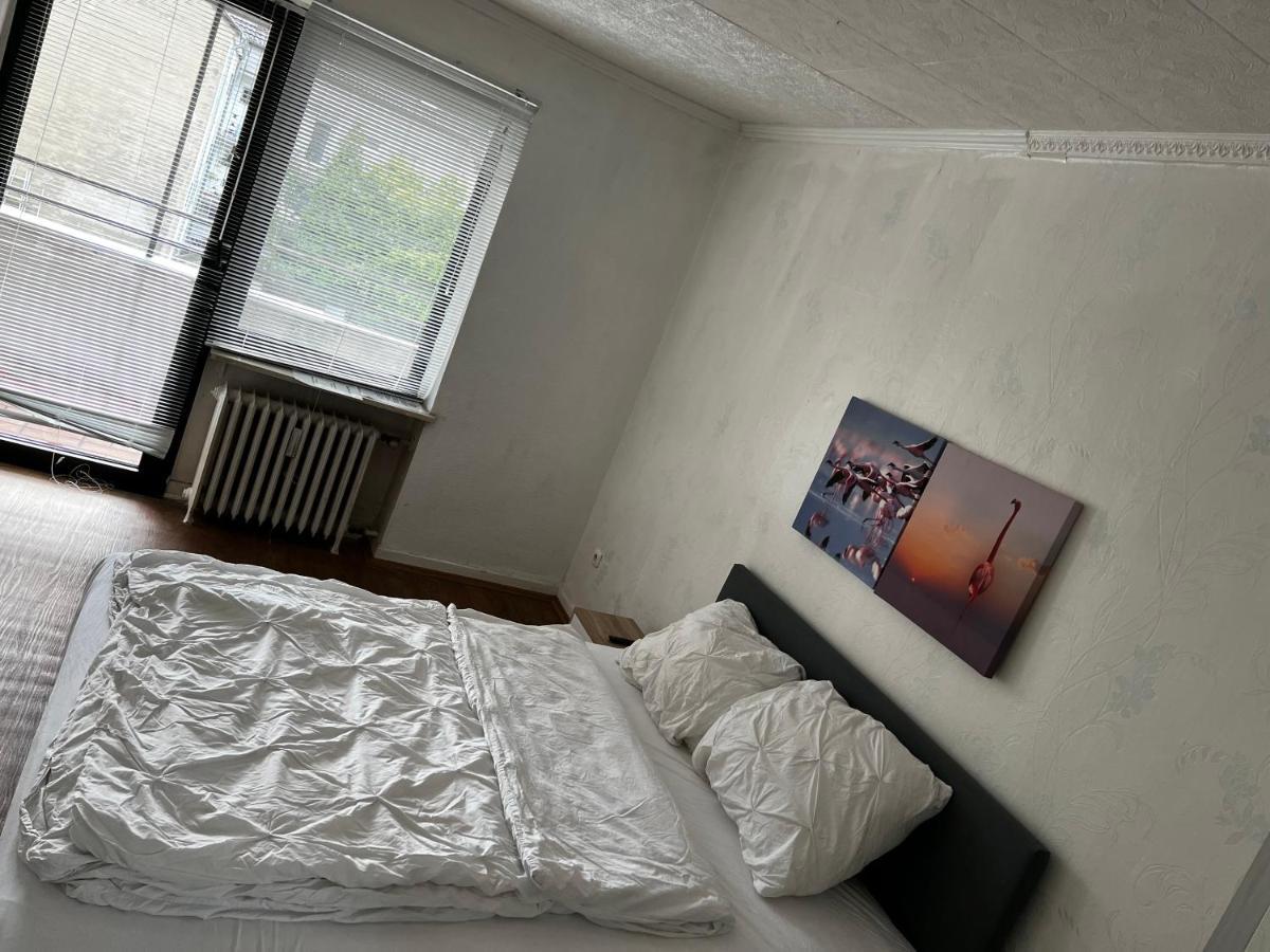 Moebliertes Wohnung Am Geroweiher Moenchengladbach Exterior foto